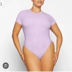 Skims t shirt bodysuit